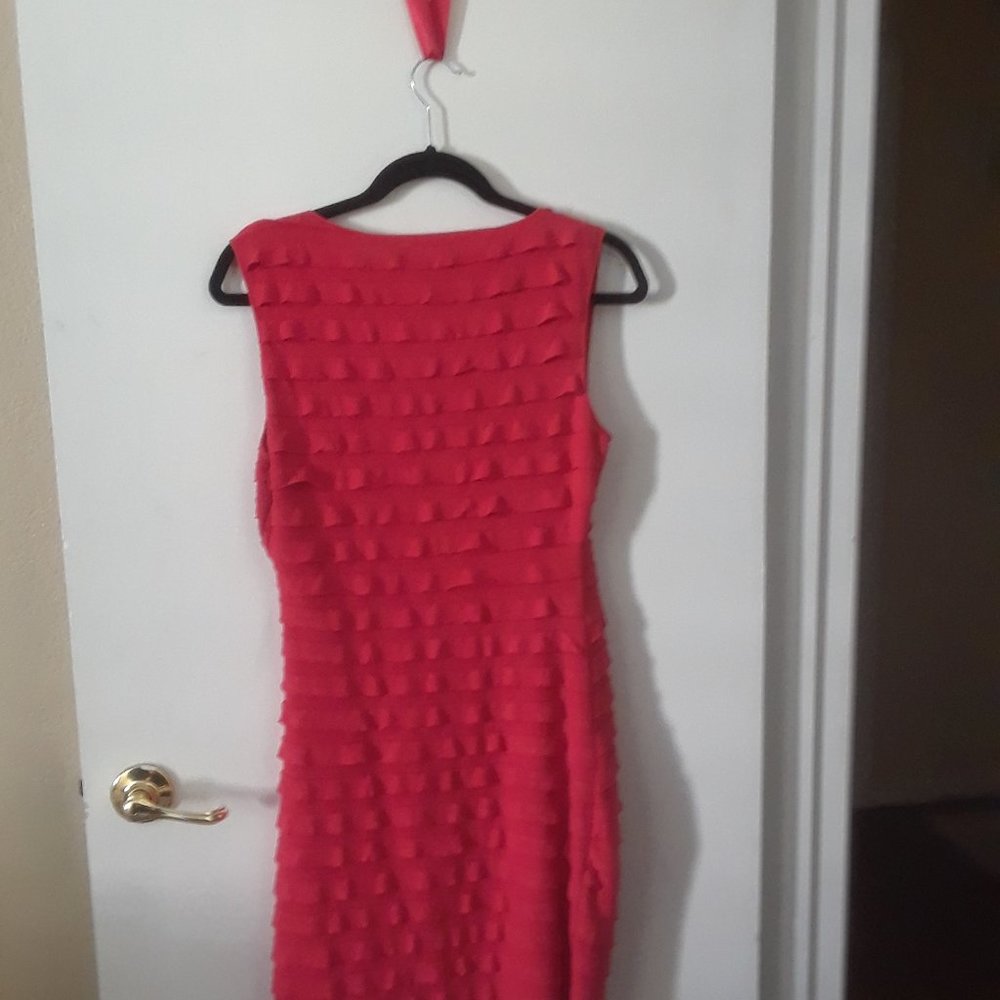Red Dress - Picture 2 of 2